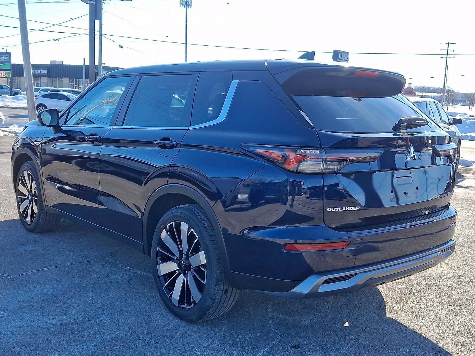 New 2026 Mitsubishi Outlander SE AWD/4WD image 5