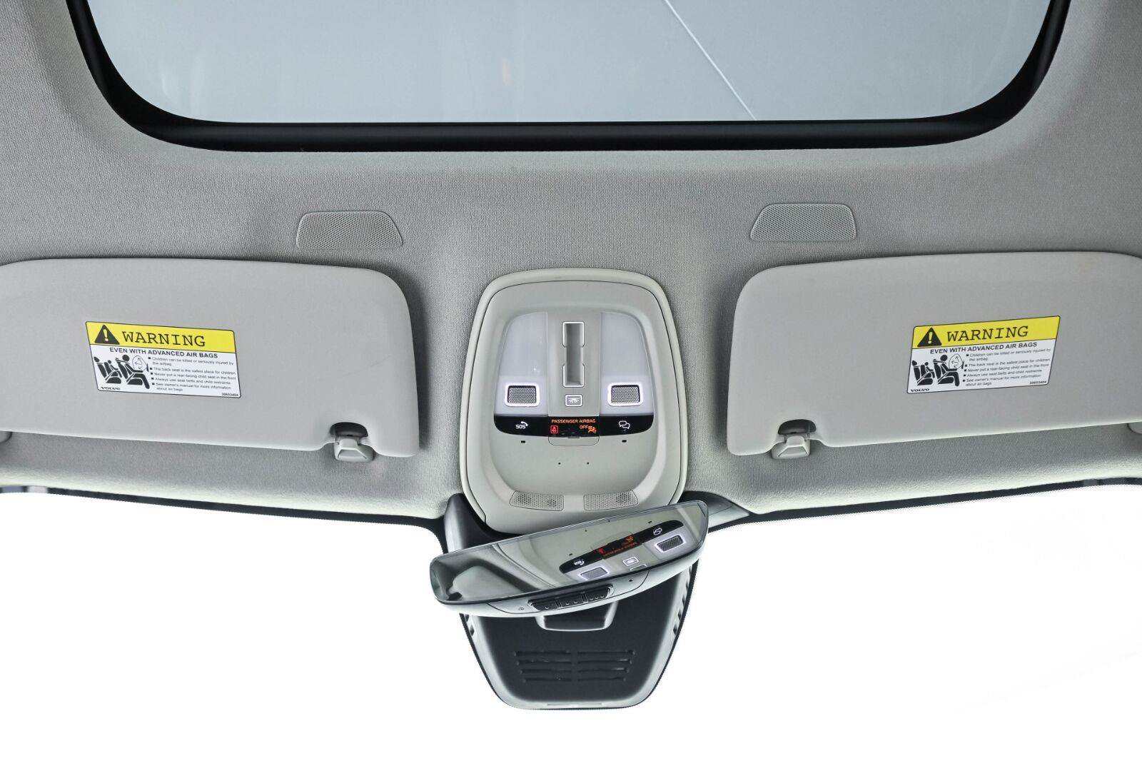 Certified 2026 Volvo XC40 B5 Plus AWD/4WD image 19
