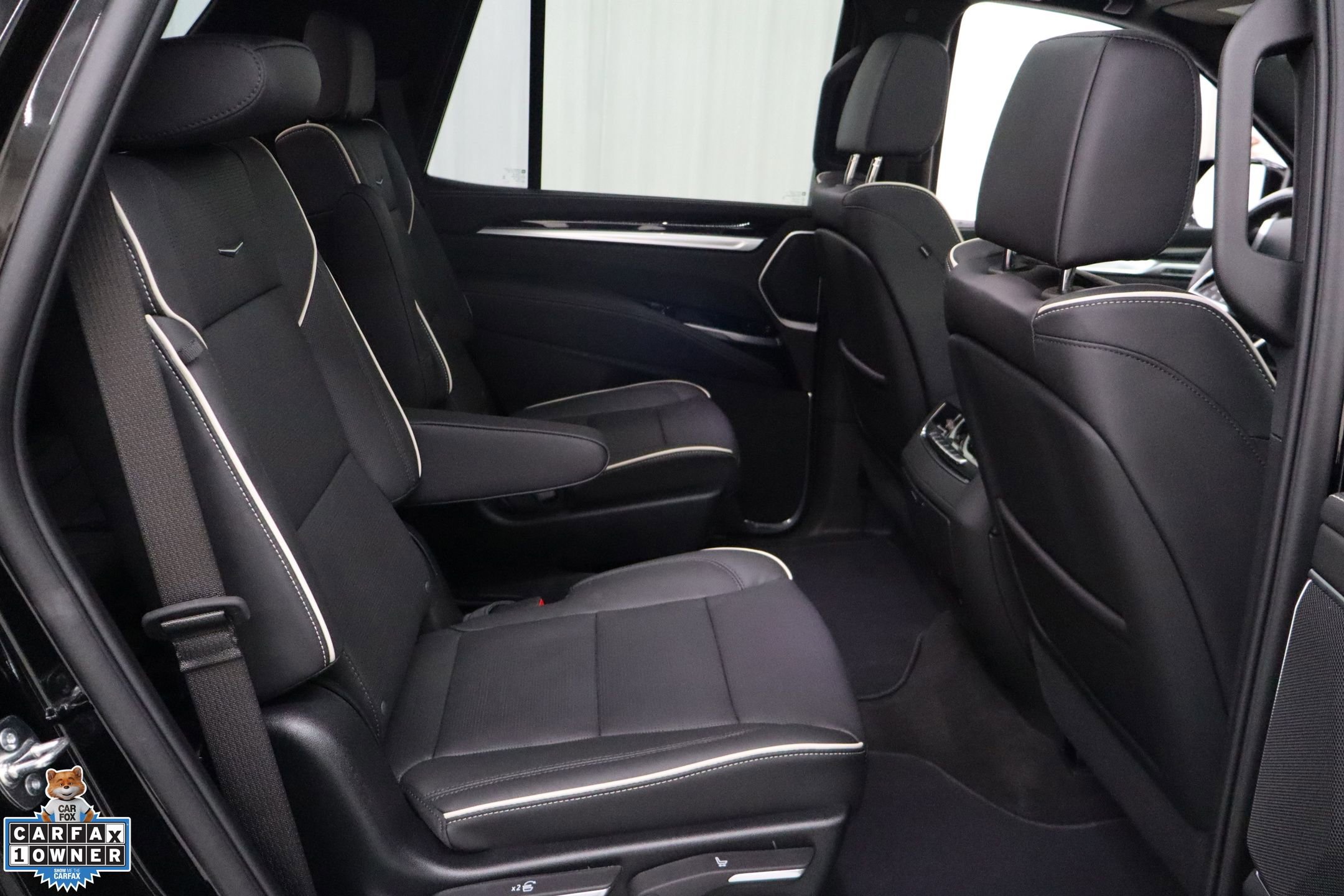 Used 2026 Cadillac Escalade Sport AWD/4WD image 29