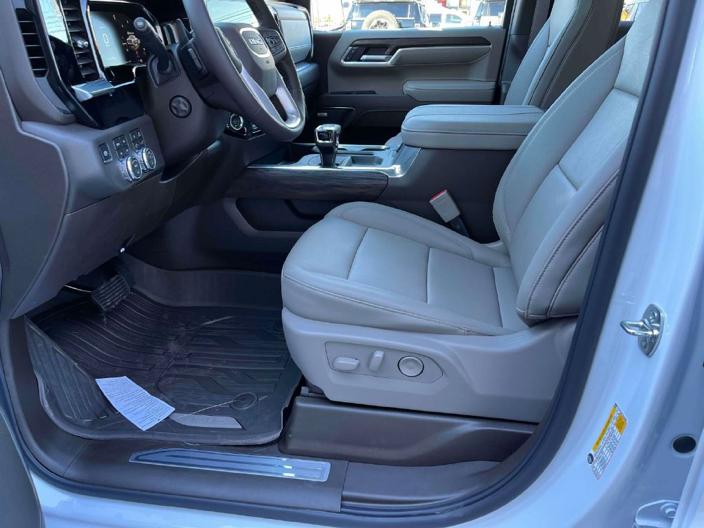 New 2026 GMC Sierra 1500 SLT w/ SLT Premium Package AWD/4WD image 22