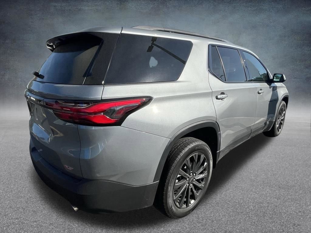 Used 2023 Chevrolet Traverse RS image 6