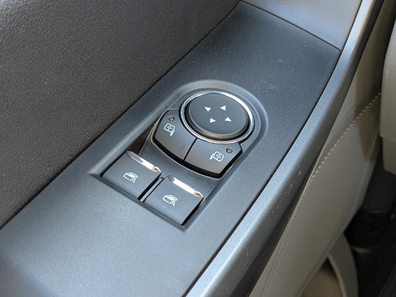 New 2025 Ford F350 XLT w/ FX4 Off-Road Package image 26