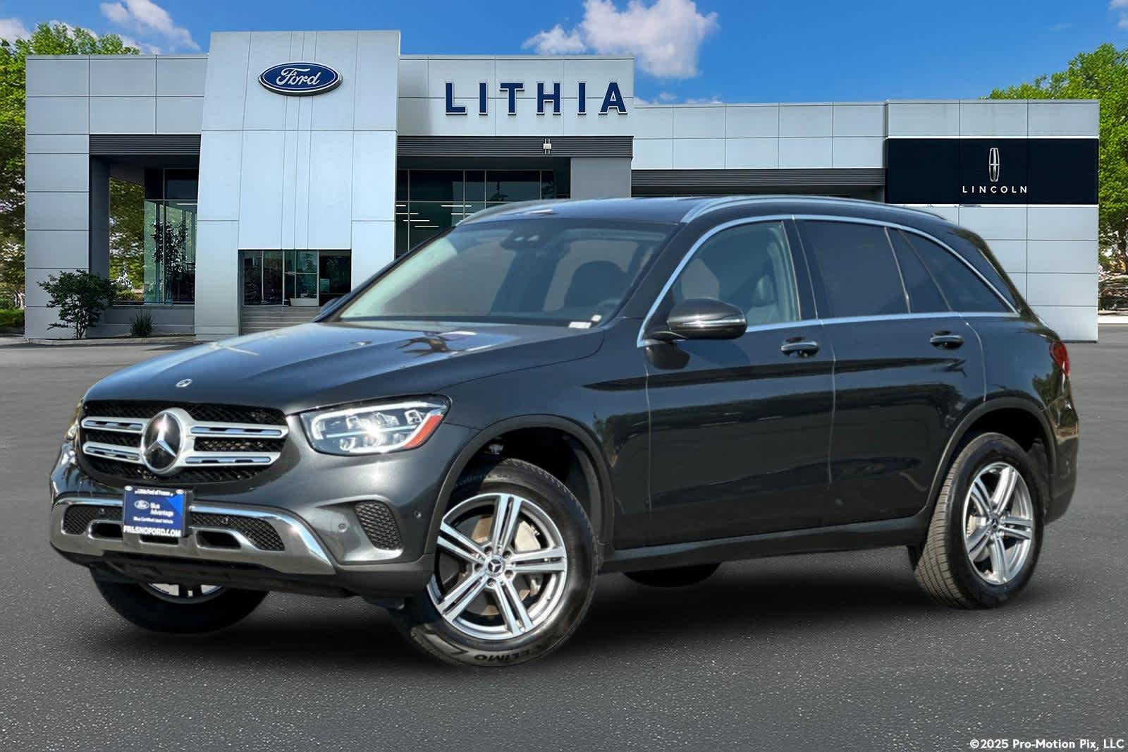 Used 2022 Mercedes-Benz GLC 300 image 1