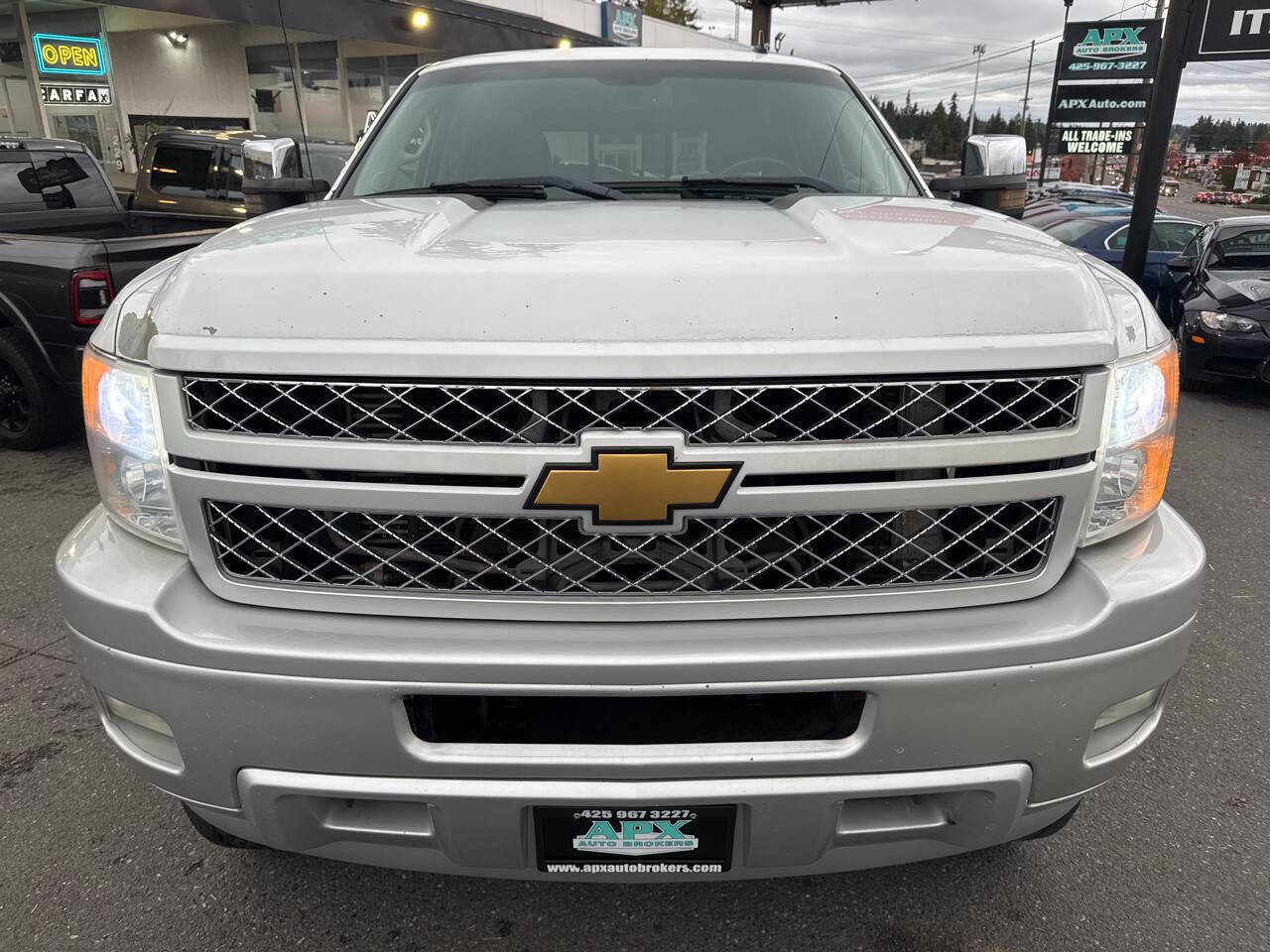 Used 2012 Chevrolet Silverado 2500 LTZ w/ LTZ Plus Package image 9