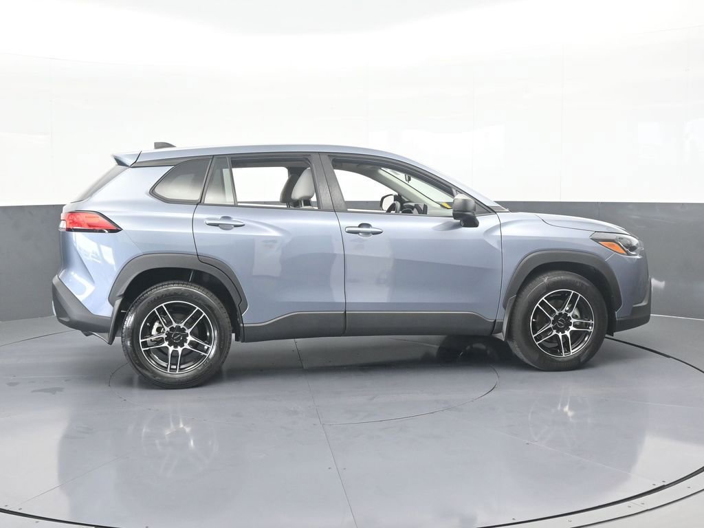 Used 2023 Toyota Corolla Cross L image 7