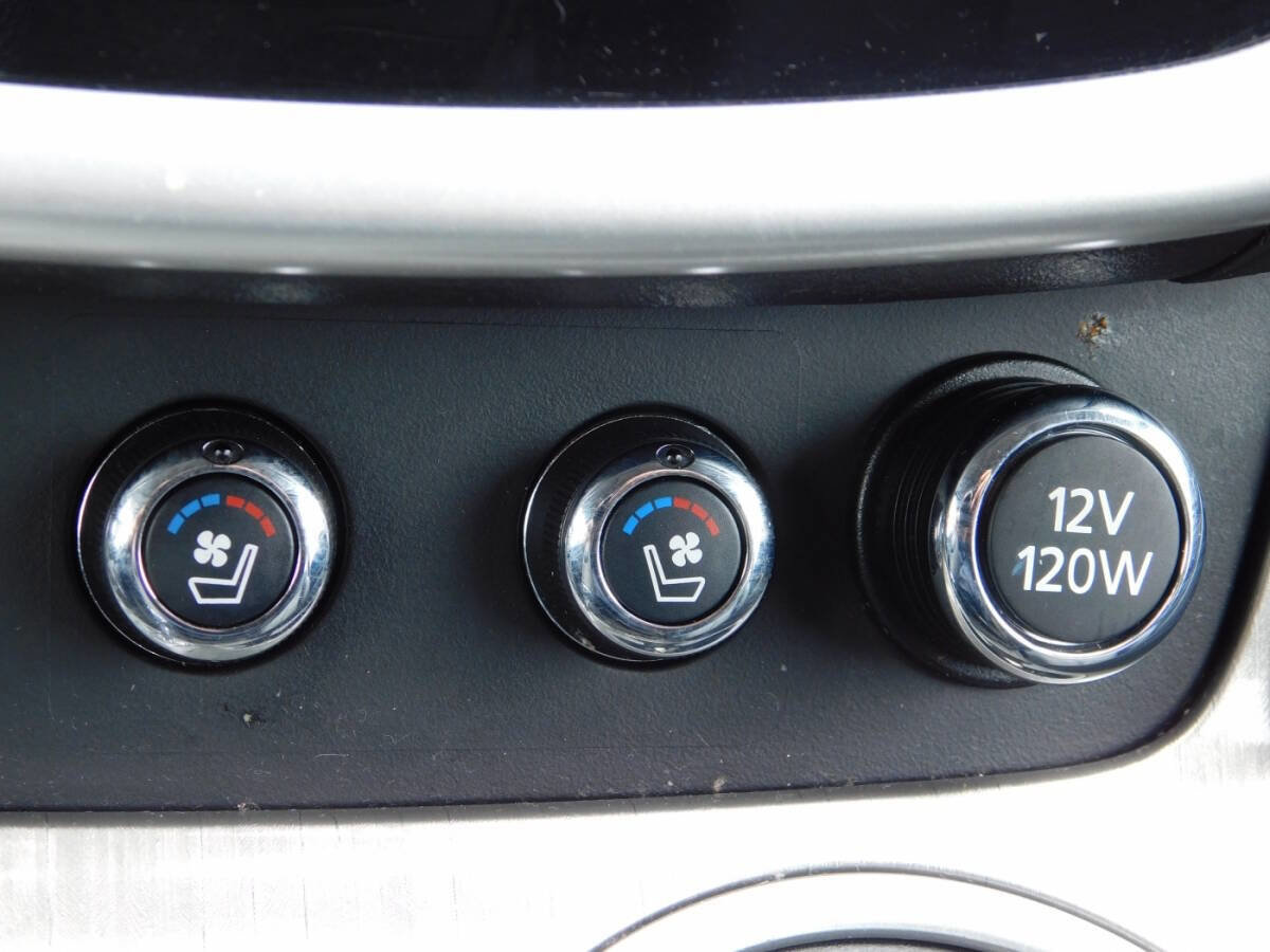 Used 2015 Nissan Murano Platinum w/ Platinum Technology Package image 17