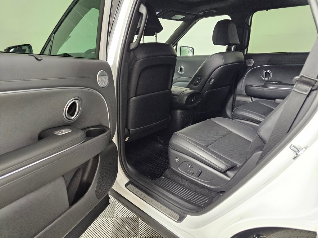 Used 2026 Hyundai Palisade Calligraphy AWD/4WD image 19