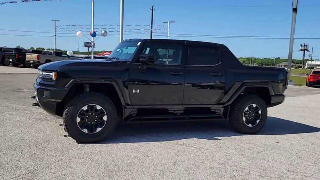 New 2025 GMC Hummer EV 3X w/ Extreme Off-Road Package image 3