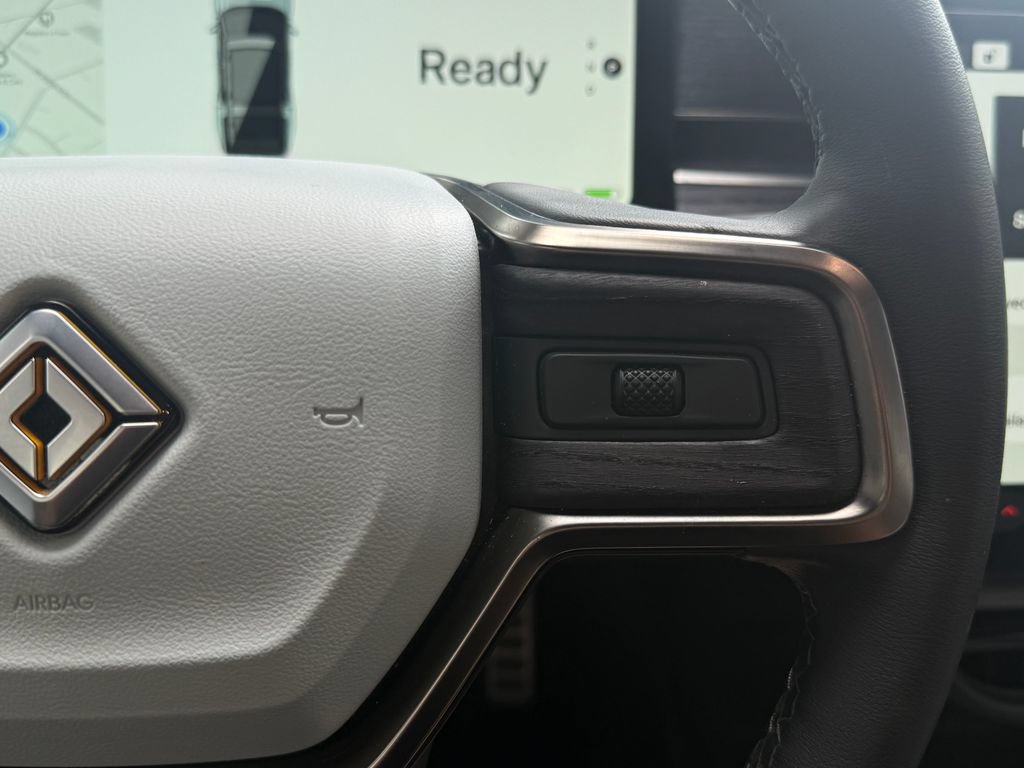 Used 2023 Rivian R1S Adventure AWD/4WD image 27
