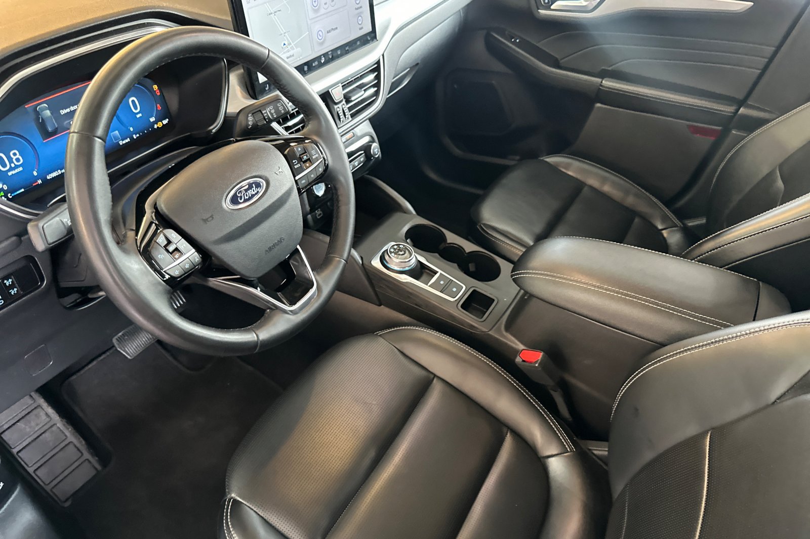 Used 2024 Ford Escape Platinum AWD/4WD image 10