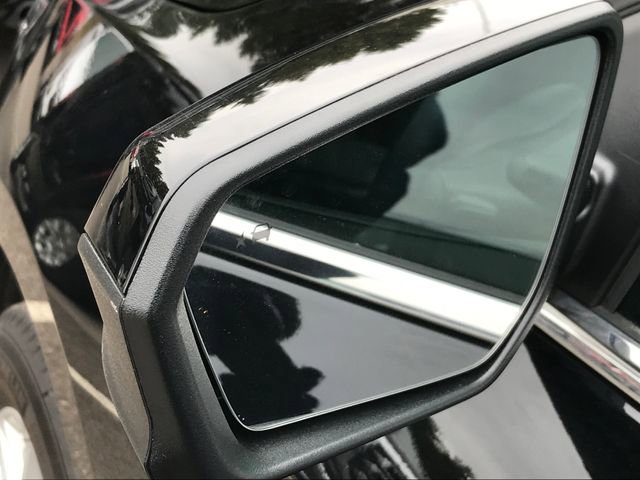 Certified 2024 Chevrolet Equinox LT w/ LPO, Floor Liner Package image 4