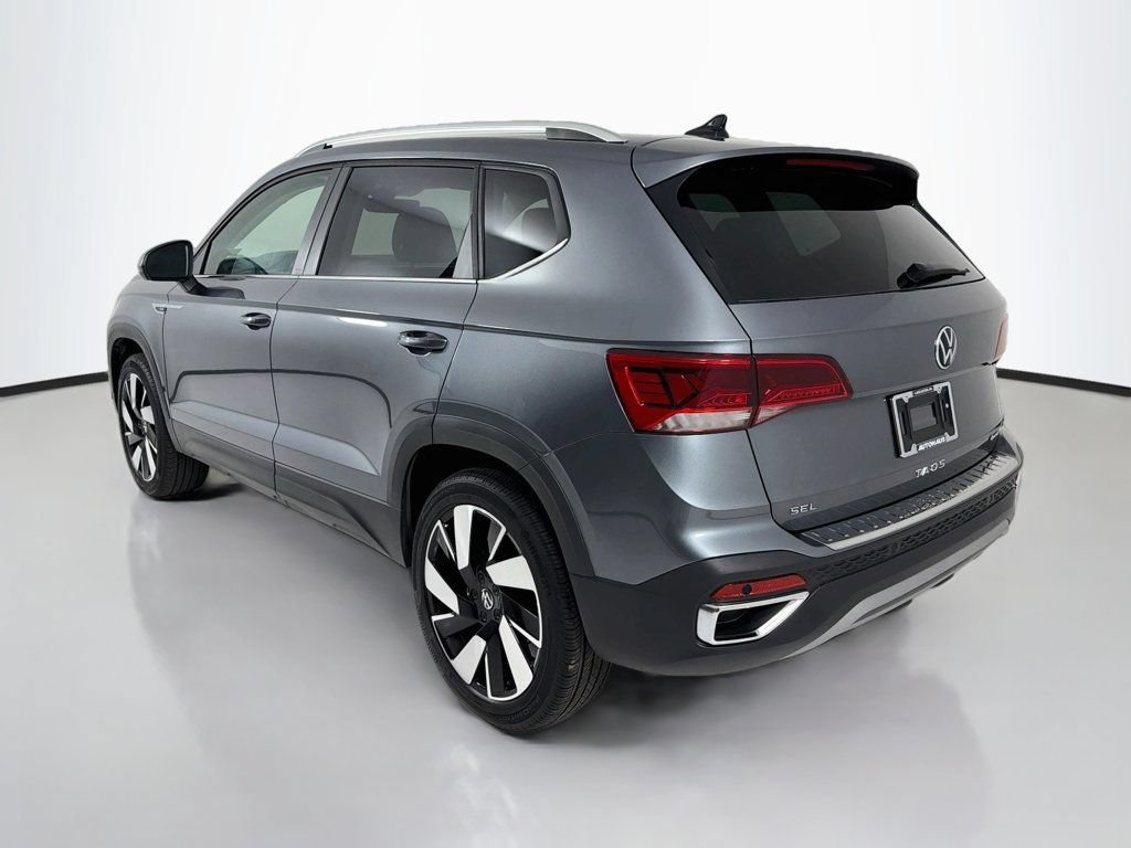 Used 2024 Volkswagen Taos SEL AWD/4WD image 5