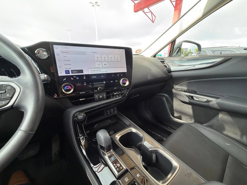 Used 2025 Lexus NX 350h AWD w/ Accessory Package (2T) image 19