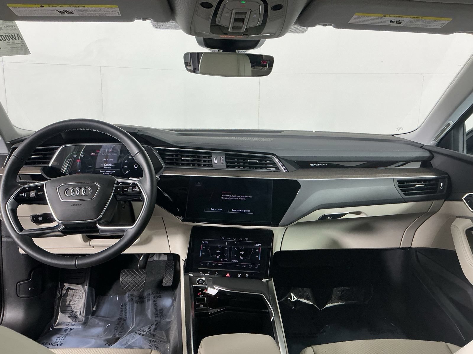 Used 2024 Audi Q8 e-tron Premium Plus w/ Premium Plus Package AWD/4WD image 14