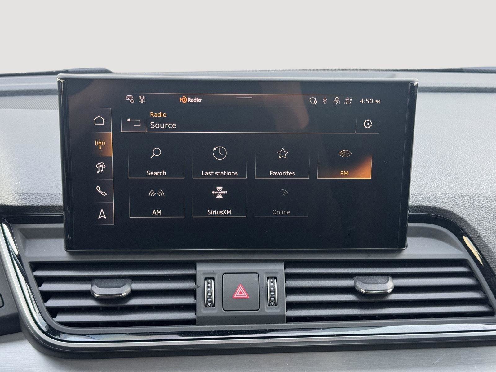 Used 2024 Audi Q5 e Prestige w/ Prestige Package image 15