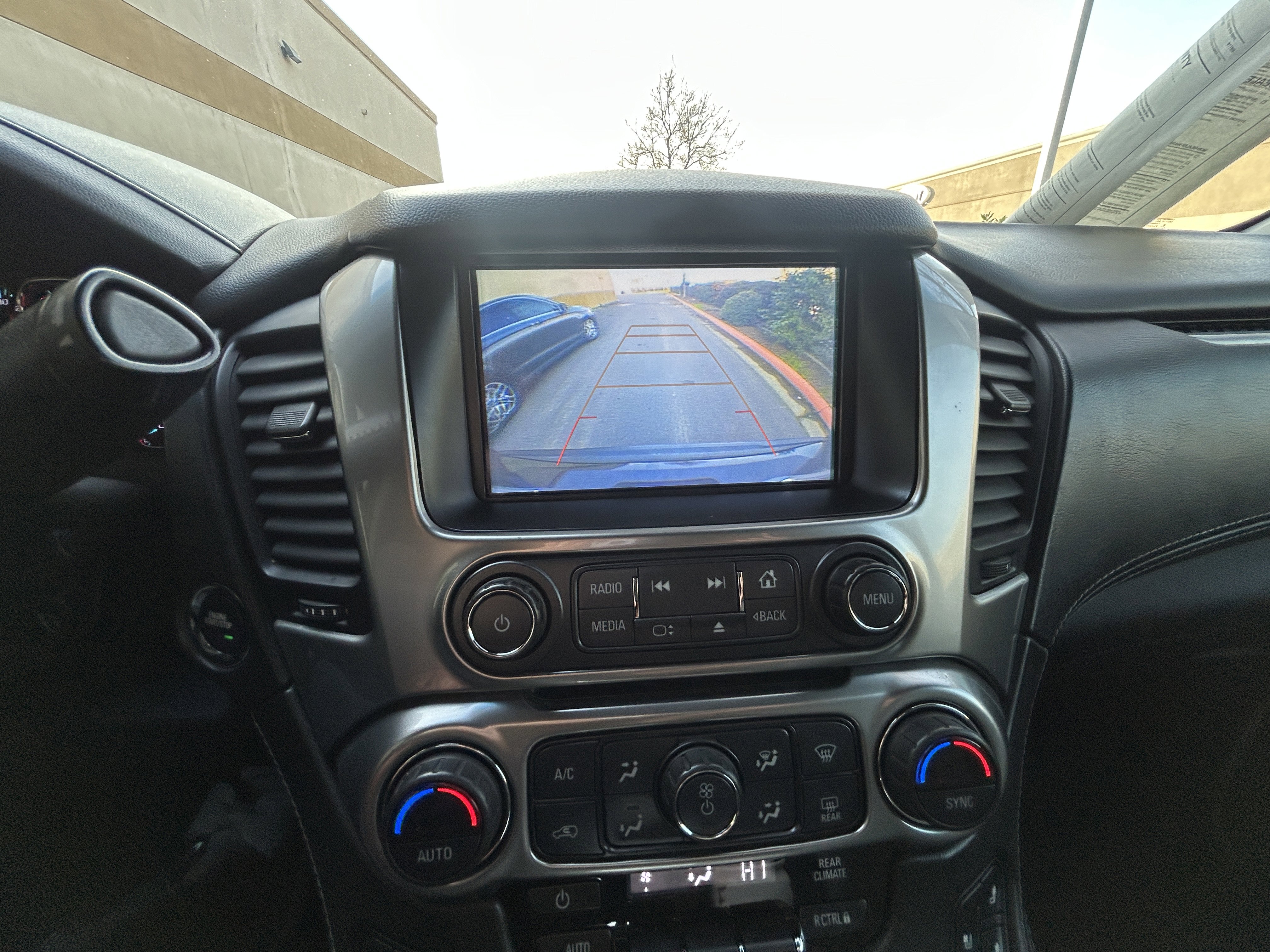 Used 2019 Chevrolet Suburban Premier image 19