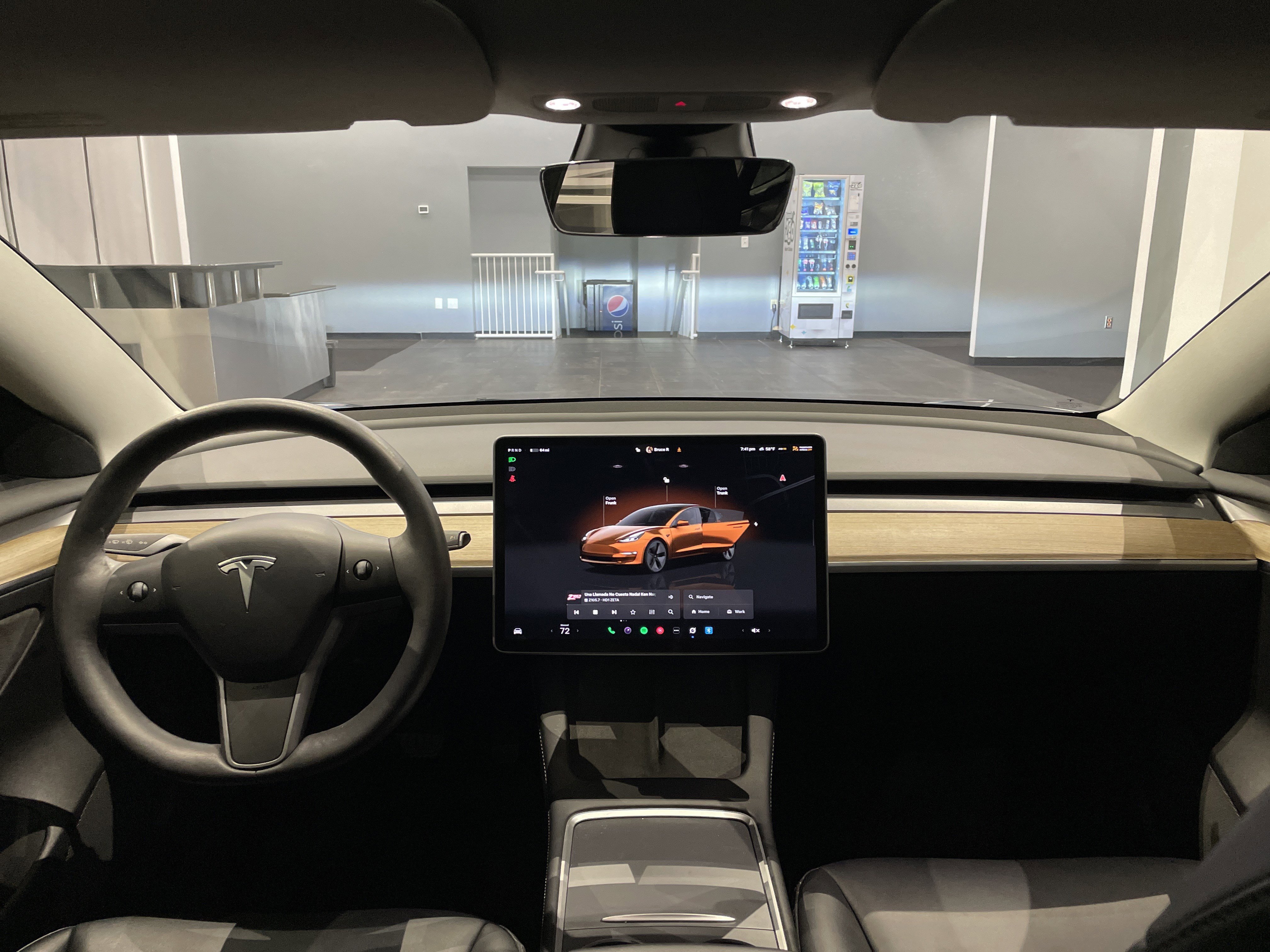 Used 2023 Tesla Model 3 Standard Range image 32