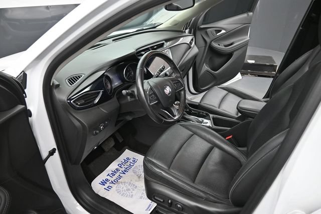 Used 2021 Buick Encore GX Essence w/ Experience Buick Package FWD image 17