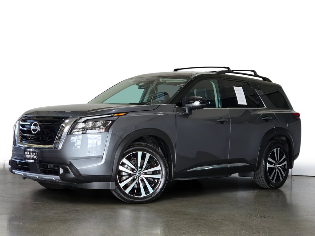 Used 2025 Nissan Pathfinder Platinum AWD/4WD image 1