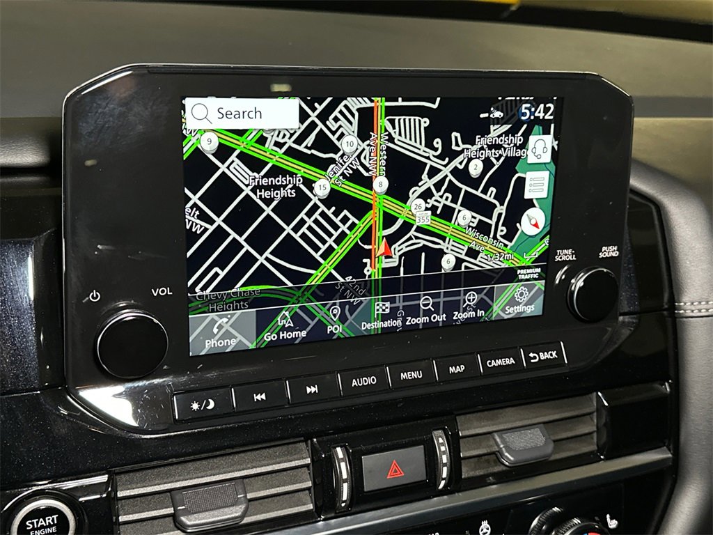 Used 2023 Nissan Pathfinder Platinum image 27