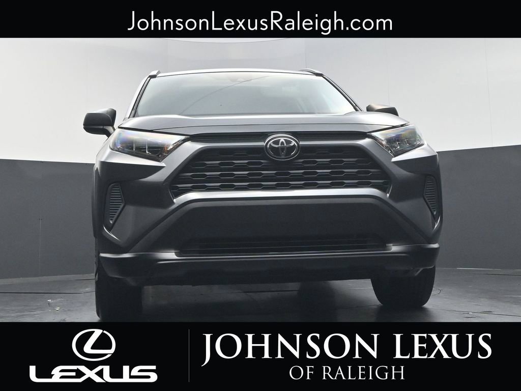 Used 2021 Toyota RAV4 LE FWD image 15