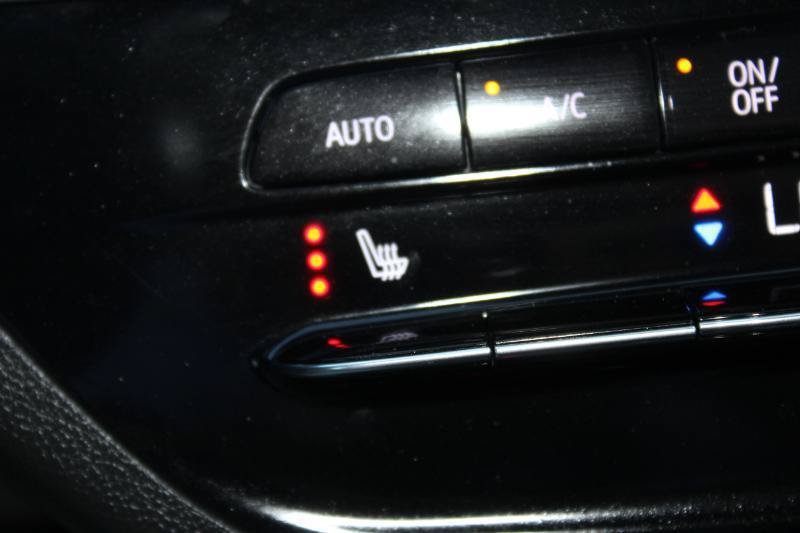 Used 2024 Buick Envista Avenir FWD image 36