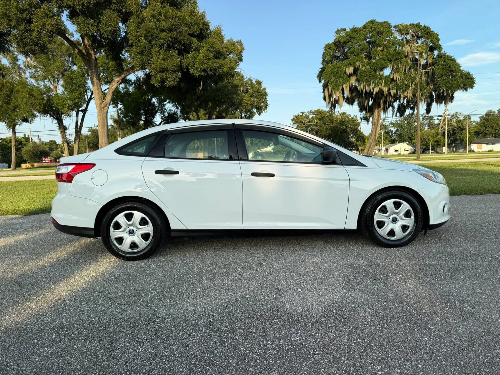 Used 2014 Ford Focus S FWD image 4