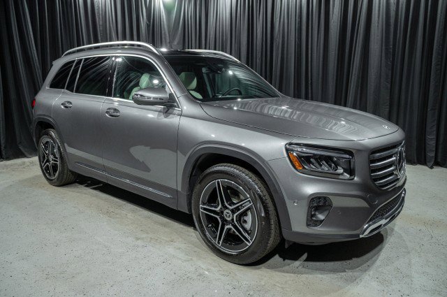 New 2026 Mercedes-Benz GLB 250 250 SUV image 3