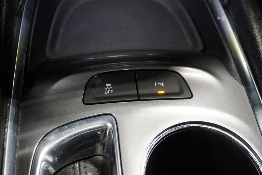 Used 2024 Chevrolet Malibu LT w/ Sport Edition image 19