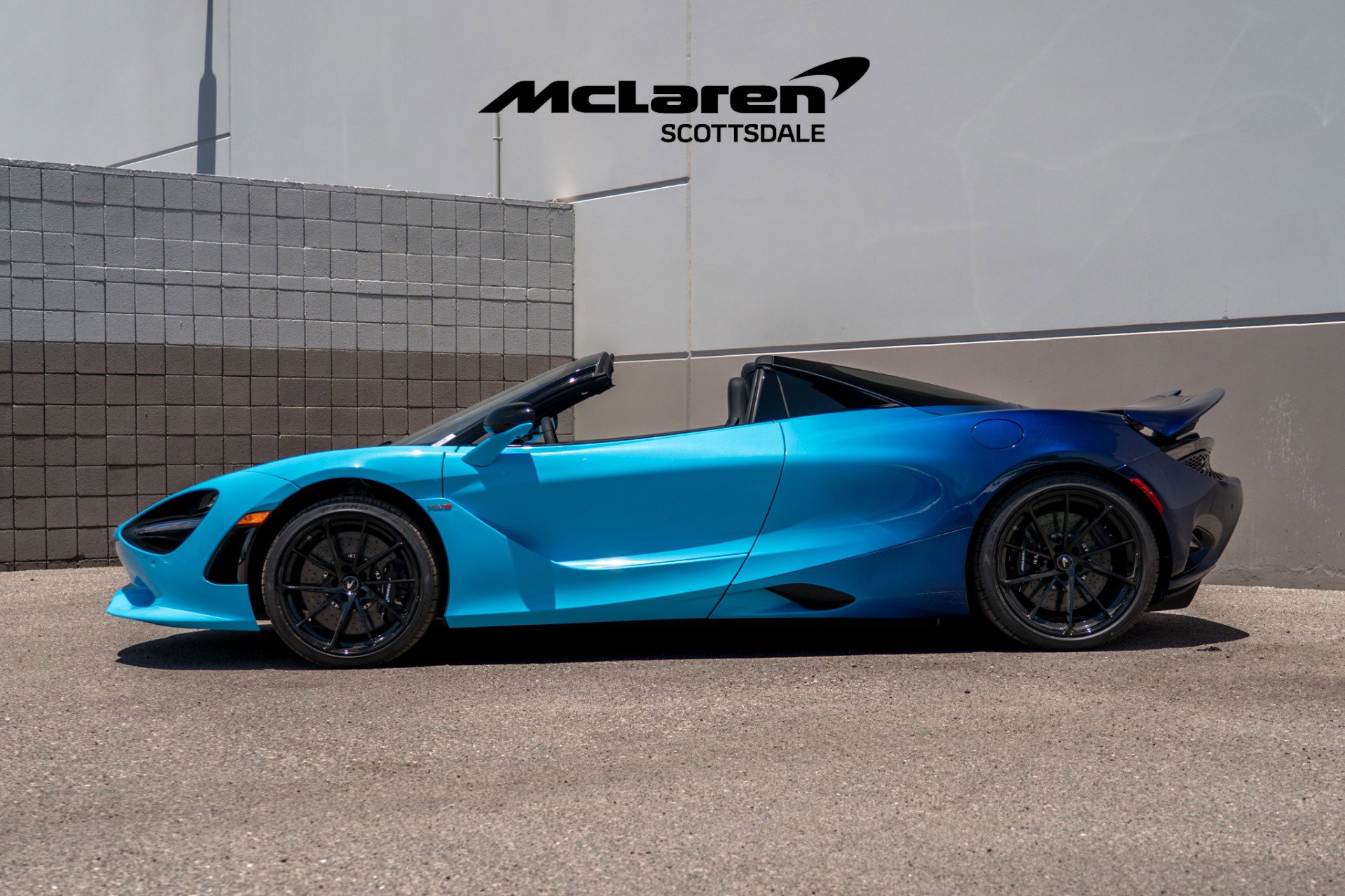 New 2025 McLaren 750S Spider image 4