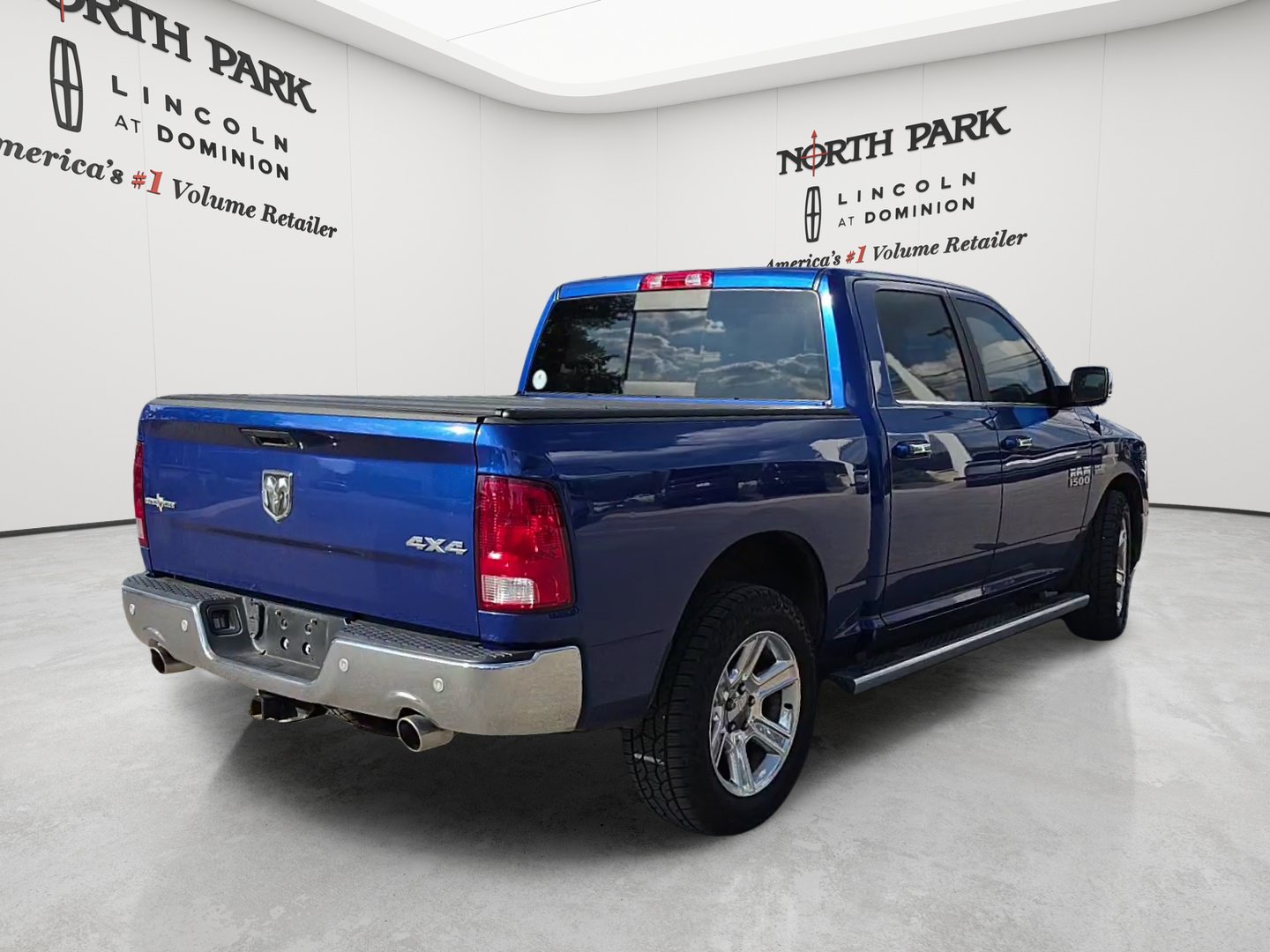 Used 2017 RAM 1500 Lone Star AWD/4WD image 5