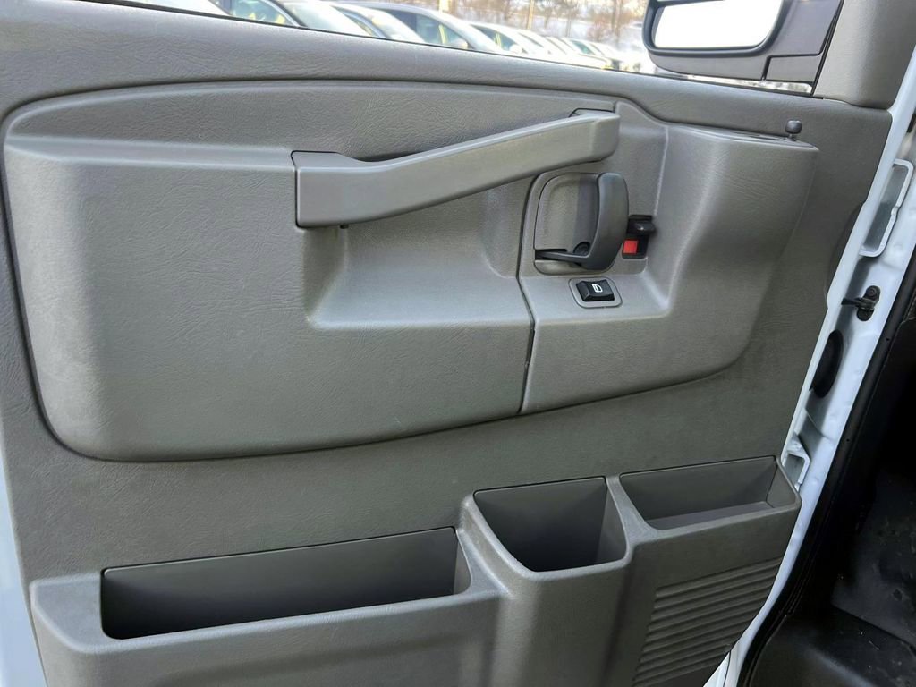 Used 2024 Chevrolet Express 2500 w/ Driver Convenience Package image 19