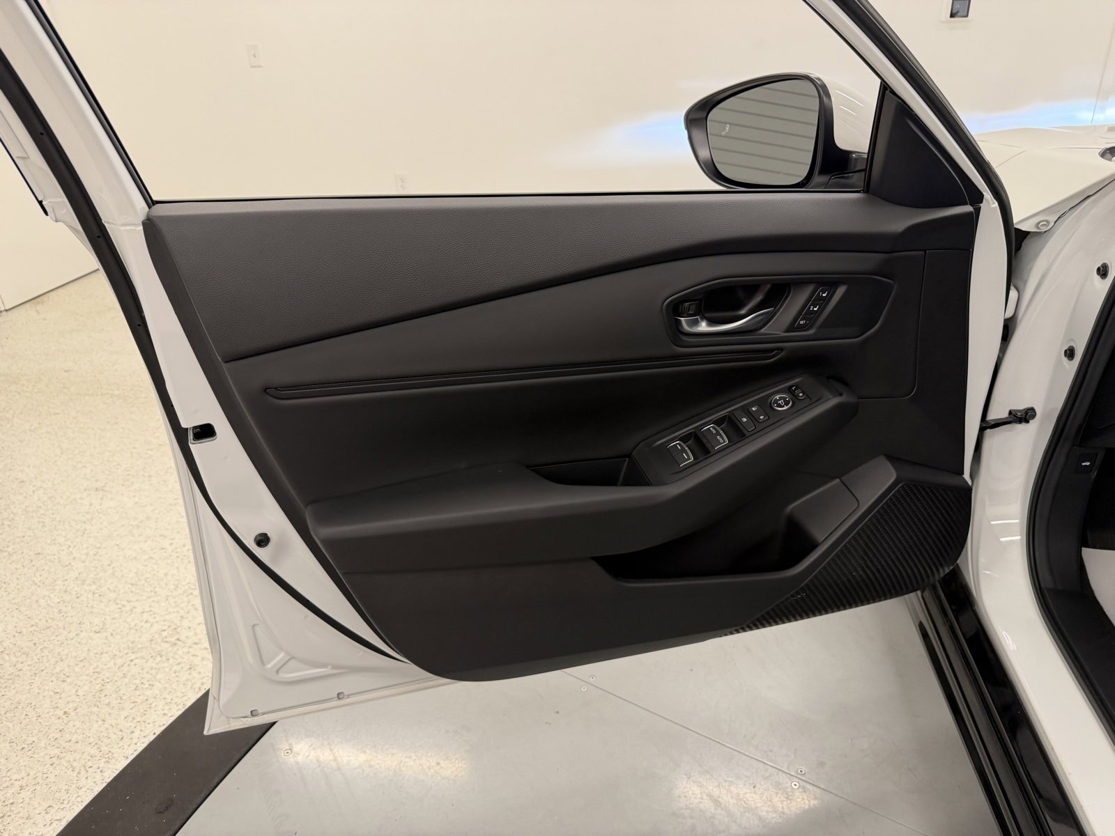 Used 2025 Honda Accord EX-L image 36