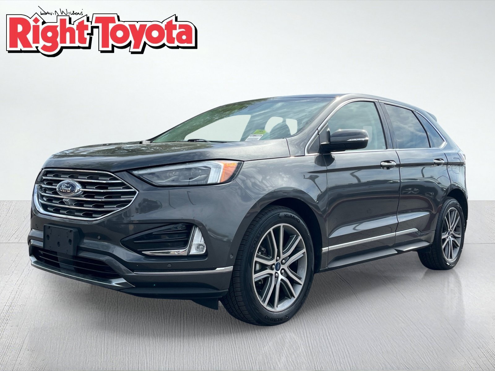 Used 2019 Ford Edge Titanium w/ Equipment Group 301A FWD image 1