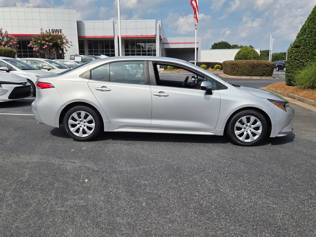 Used 2023 Toyota Corolla LE FWD image 13