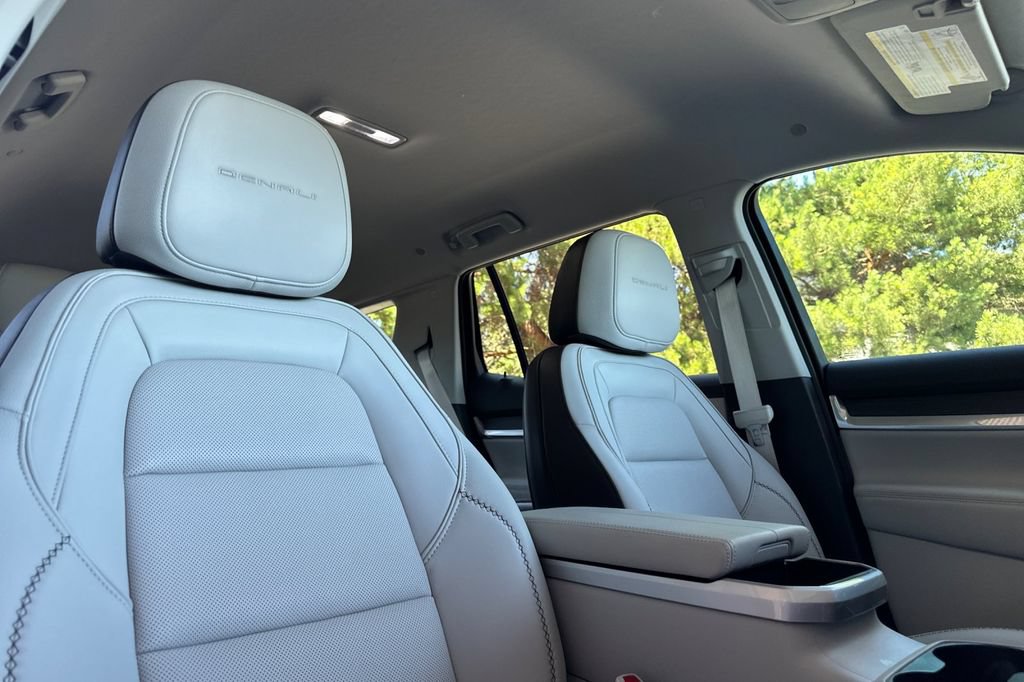 Used 2026 GMC Terrain Denali AWD/4WD image 17