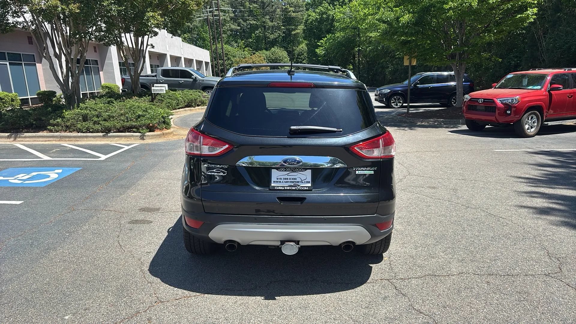 Used 2015 Ford Escape Titanium w/ Equipment Group 301A FWD image 6