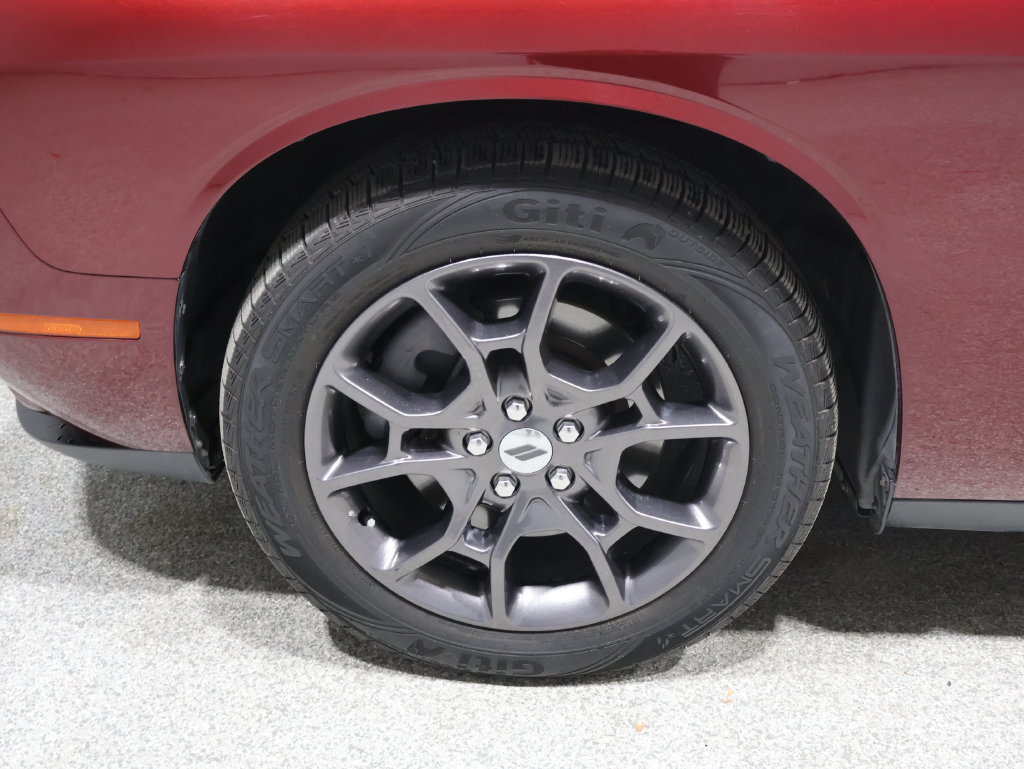 Used 2018 Dodge Challenger GT AWD/4WD image 8
