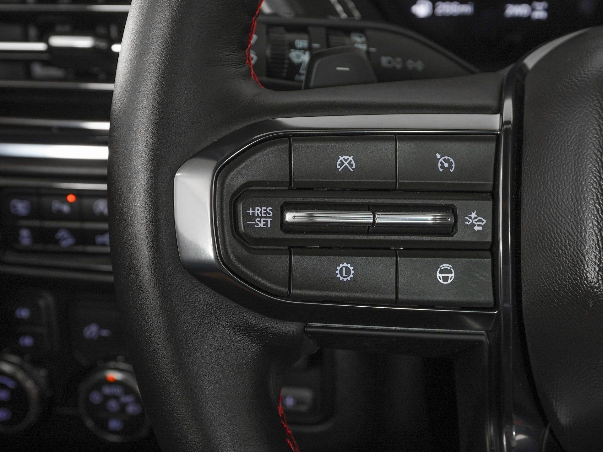 Used 2026 GMC Yukon XL AT4 Ultimate image 24