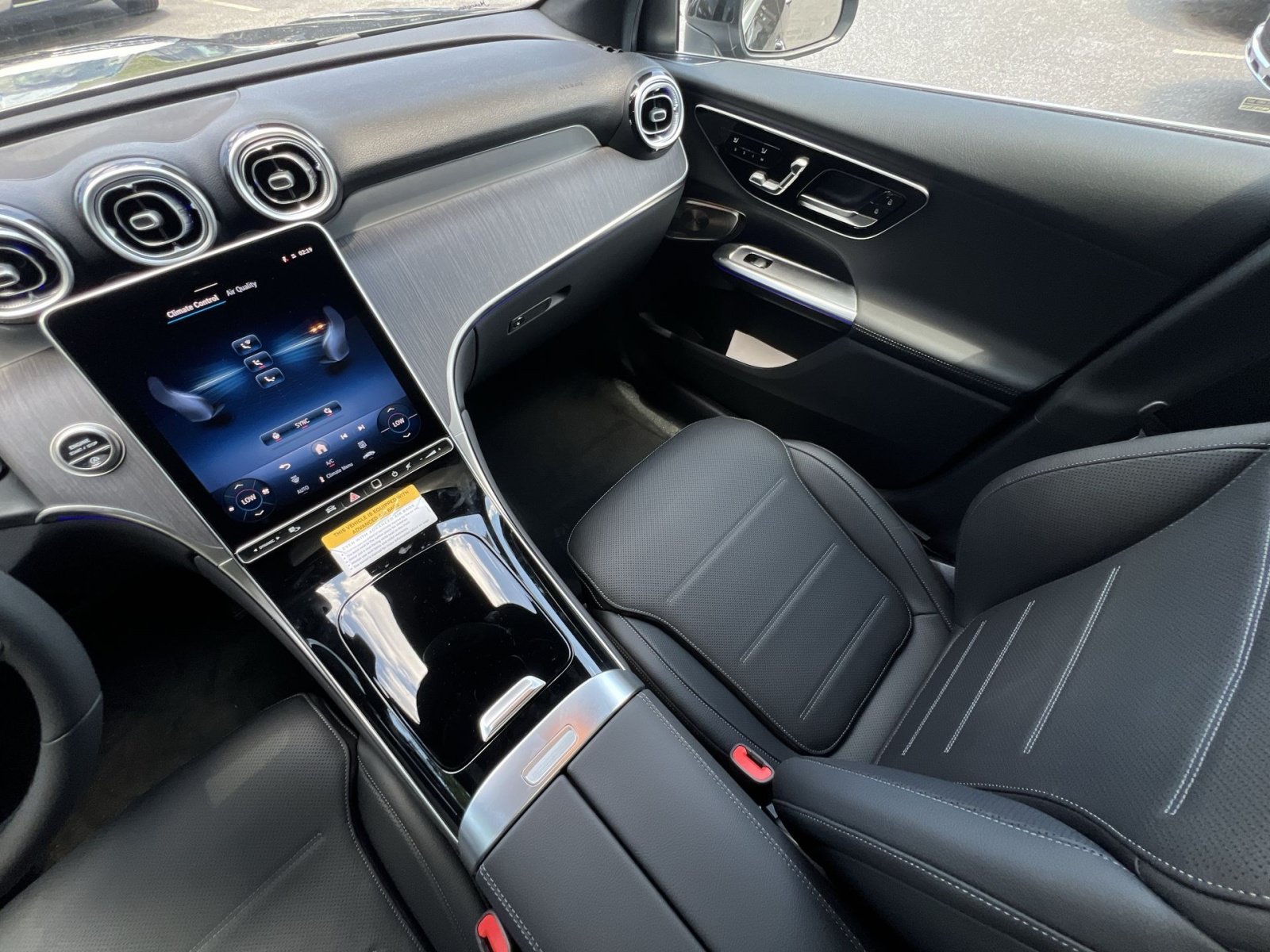 New 2026 Mercedes-Benz GLC 300 4MATIC image 14