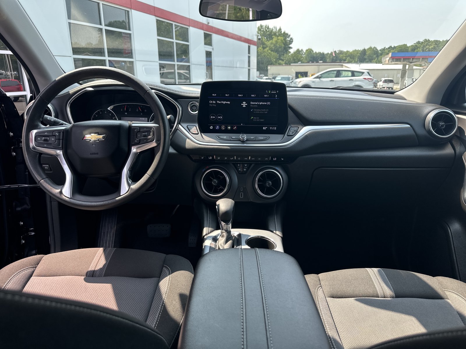 Used 2025 Chevrolet Blazer LT FWD image 25