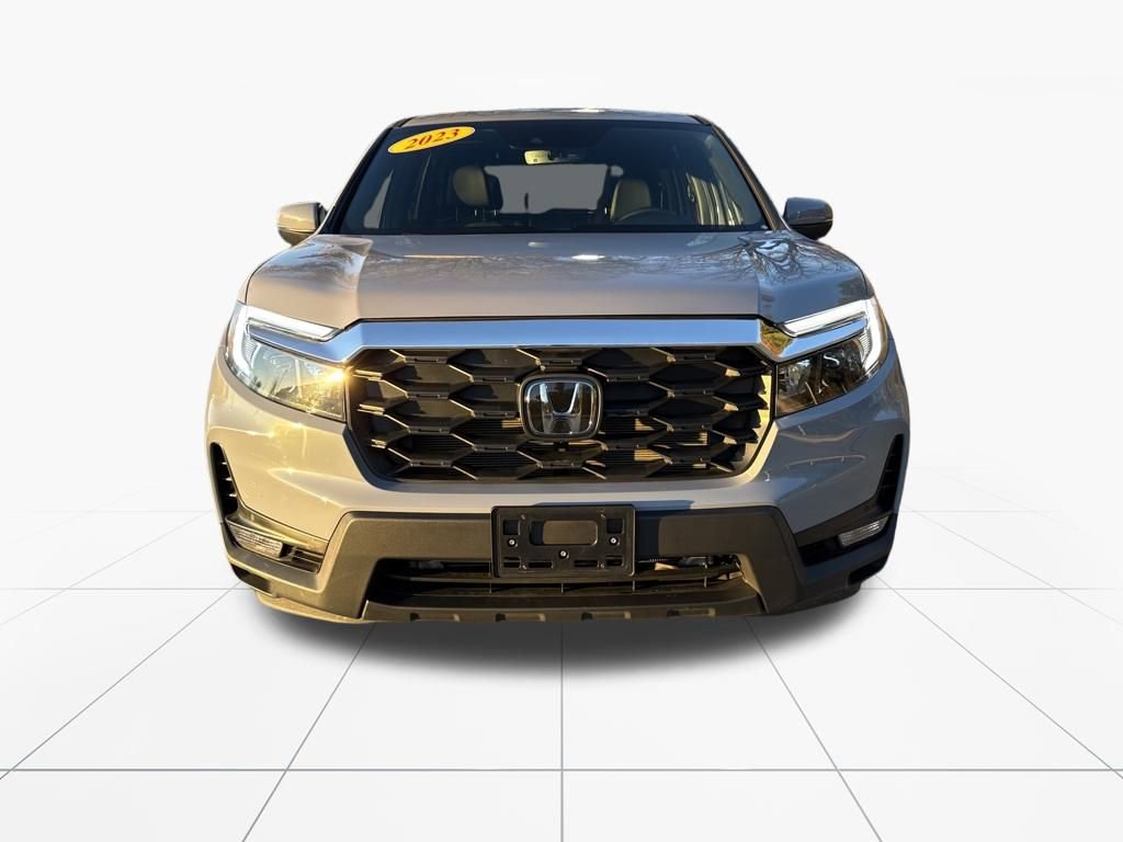 Used 2023 Honda Passport EX-L image 2