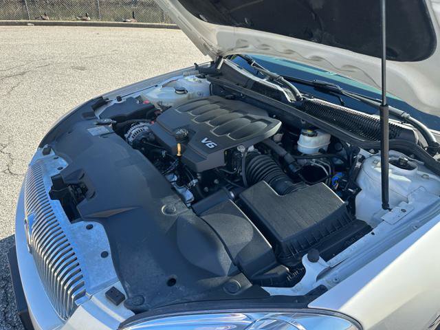 Used 2009 Buick Lucerne CXL FWD image 41