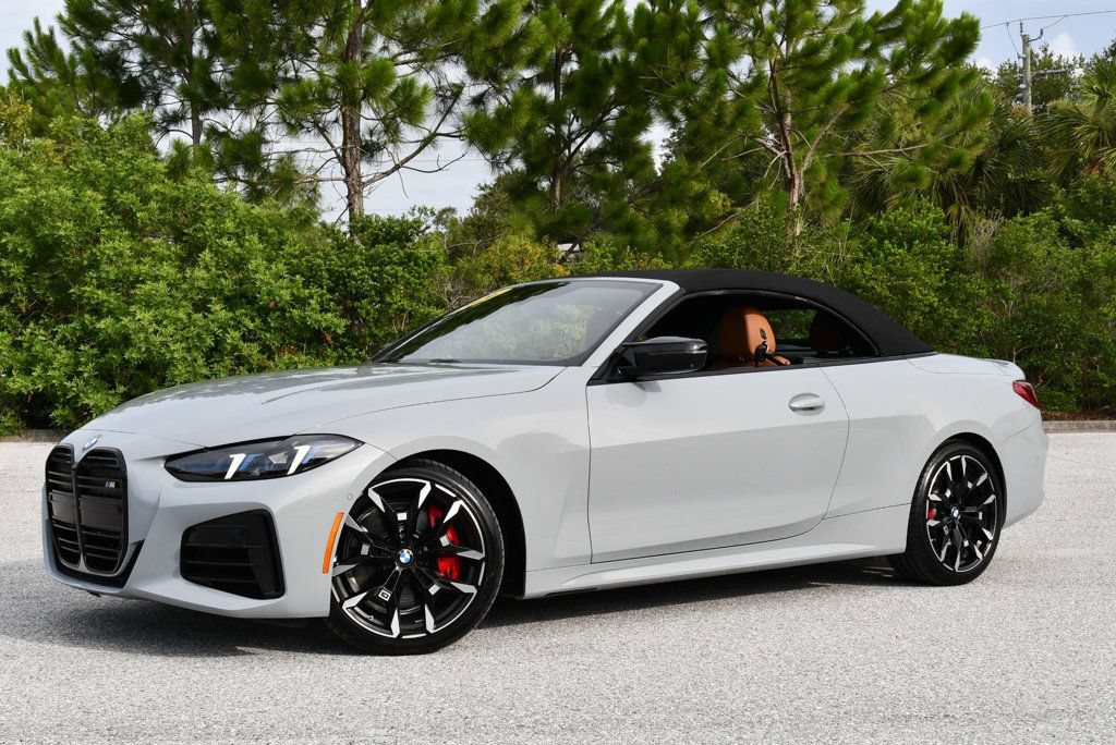 Used 2026 BMW M440i Convertible w/ Premium Package RWD image 27