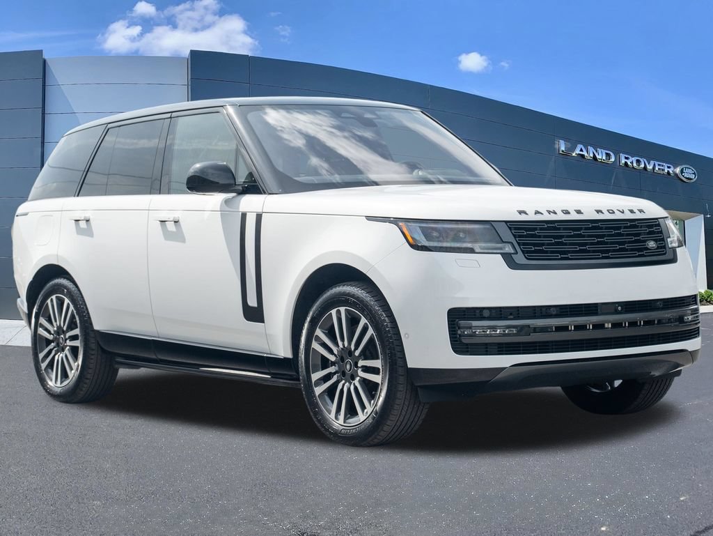 Used 2023 Land Rover Range Rover SE AWD/4WD image 3