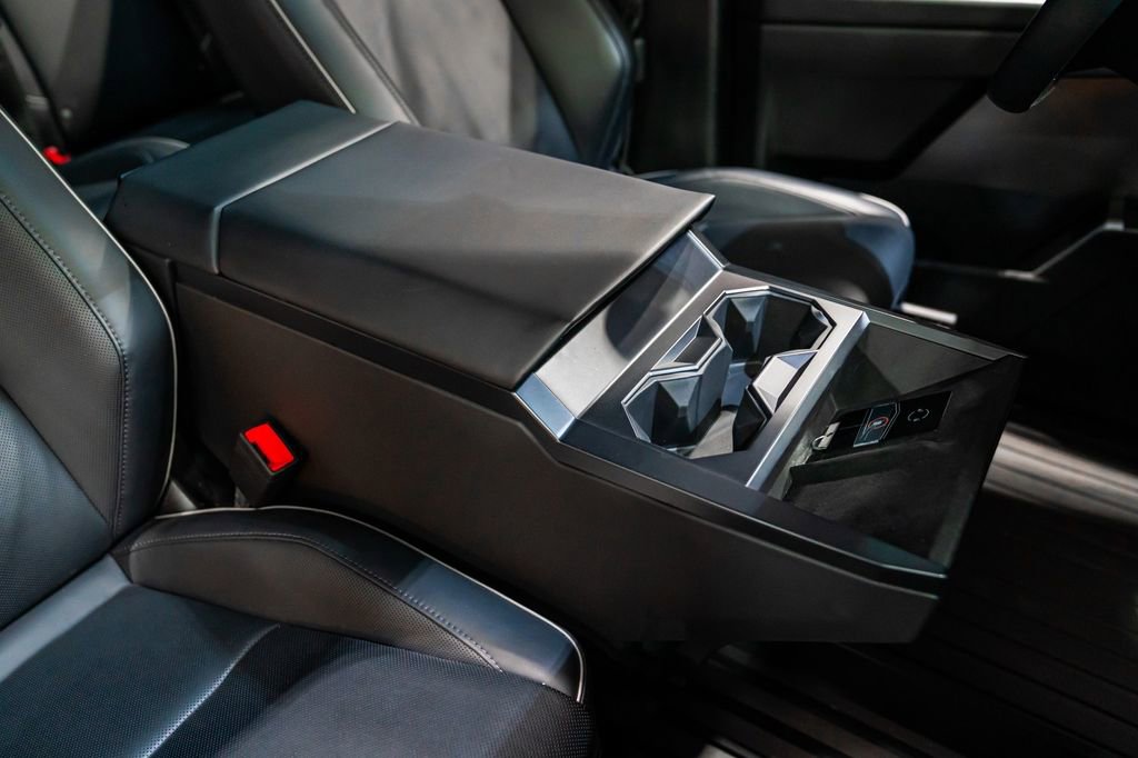 Used 2024 Tesla Cybertruck Cyberbeast image 21