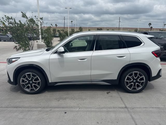 New 2026 BMW X1 xDrive28i w/ Technology Package AWD/4WD image 3
