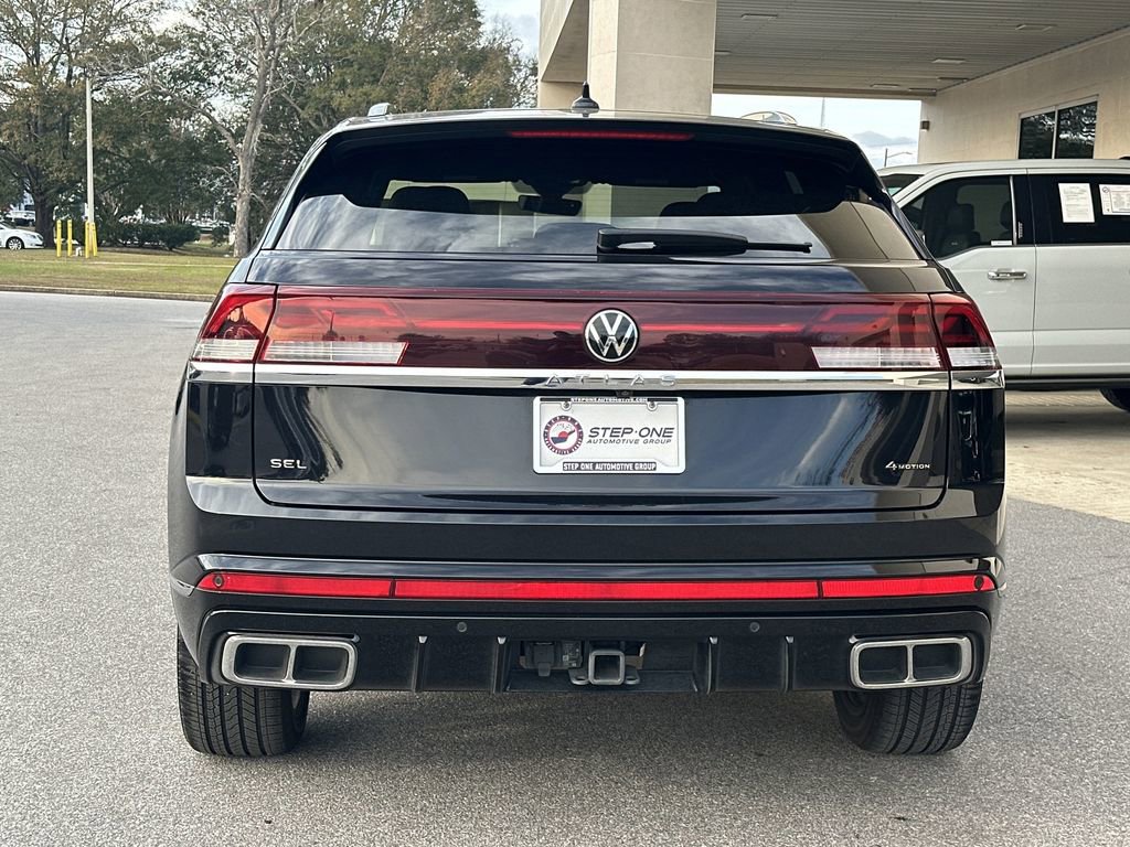 Used 2024 Volkswagen Atlas Cross Sport SEL Premium R-Line image 7