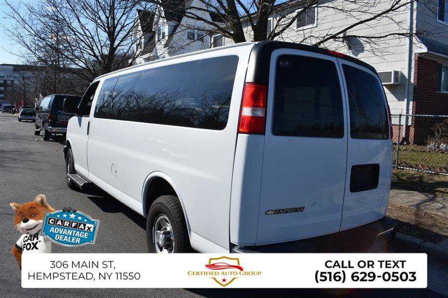 Used 2023 Chevrolet Express 3500 LT image 8