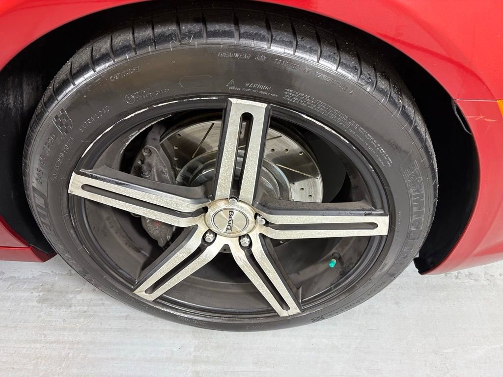 Used 2014 Chevrolet Camaro SS w/ RS Package image 12